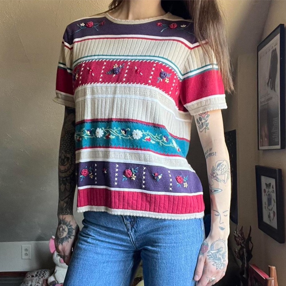 y2k rainbow floral striped sweater shirt 🌈🌼